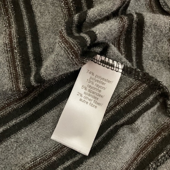 ❤️$5 BUNDLE SALE Maurices cowlneck top - Picture 6 of 7